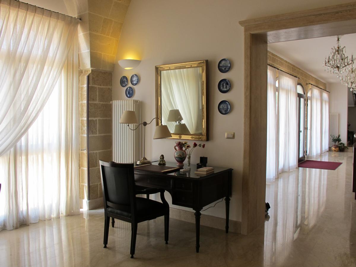 Hotel Villa Leuzzi Salice Salentino Kültér fotó