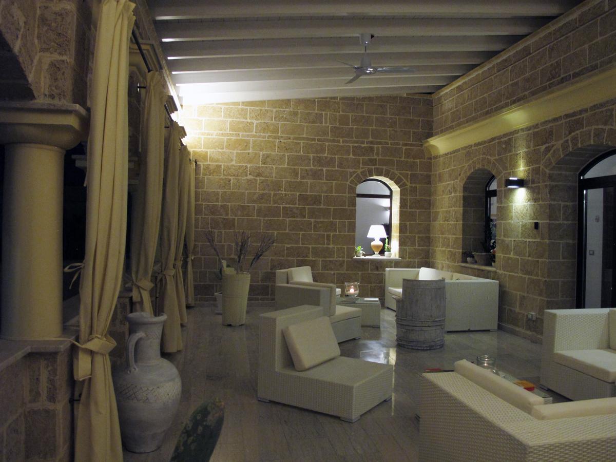 Hotel Villa Leuzzi Salice Salentino Kültér fotó